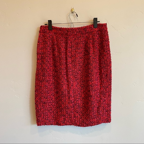 DONNA KARAN New York Raspberry Woven Tweed Suit Skirt Bare Necessities. - Picture 8 of 8